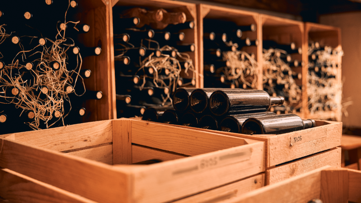 Comment les cavistes suisses sélectionnent-ils les vins français pour leurs clients ?